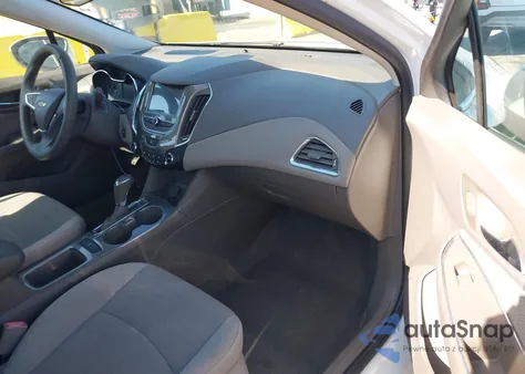 2018 Chevrolet Cruze Lt from USA, damaged, VIN 1G1BE5SM6J7188113